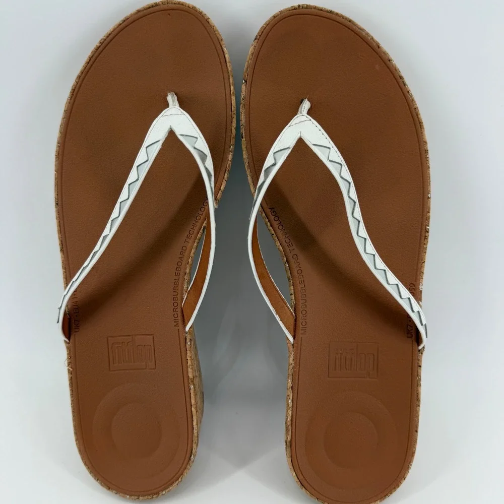 FitFlop Women's 9‎ Lulu White Silver Studded Cork Wedge Thong Sandals K48-583